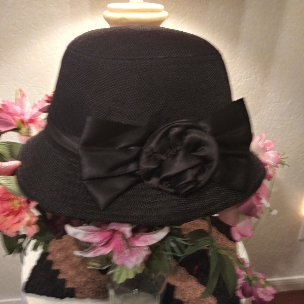 Hat - Picture 2 of 4